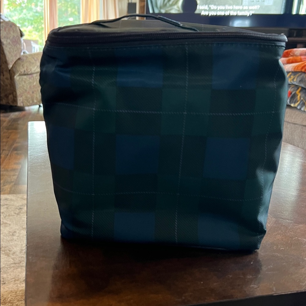 NWT lug Black and Dark Green Plaid Cosmetic Bag